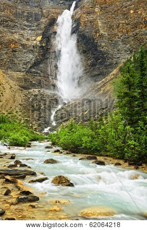 Takakkaw Falls waterfall in Yoho National Park, British Columbia, Canada