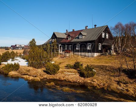 Mountain House (pyramida)