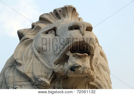 KOLKATA,INDIA - FEBRUARY 10: Antique Lion Statue at Victoria Memorial Gate, Kolkata, India, sculptured by Vincent Esch in Kolkata, West Bengal, India on February 10,2014. 