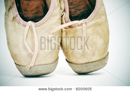 Vecchie scarpe da punta