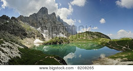 Dolomiti, Monte Civetta e lago Coldai
