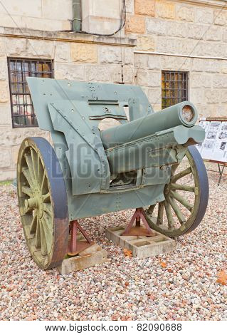 Soviet 122 Mm Howitzer M1910