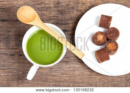 green tea with milk or hot matcha latte with cane sugar