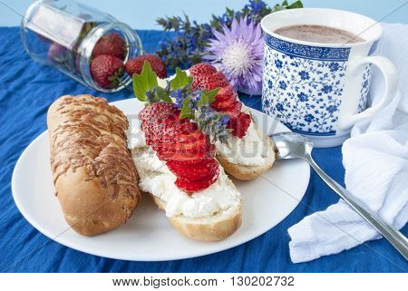 sandwiches with cottage cheese and strawberries, delicious and healthy breakfast.