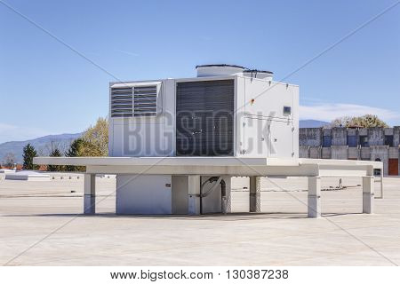 Building Roof Top Details