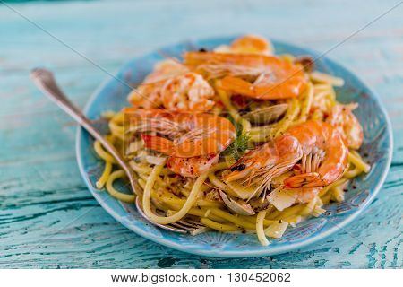 Pasta Frutti di Mare, Seafood - Spaghetti with Tiger Prawns, Mussels
