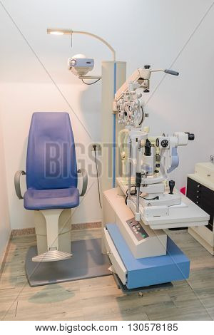 medical equipment in the office of an ophthalmologist