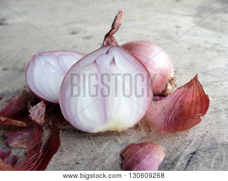 close up onion slice on wooden background