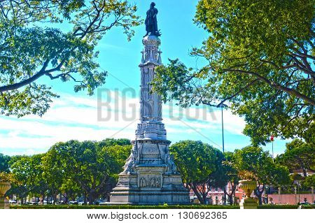 Is a statue in the square, Belem, Portugal.