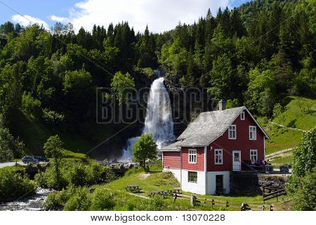 Vandfald
