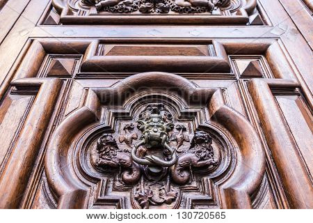 Turin - Devil Door