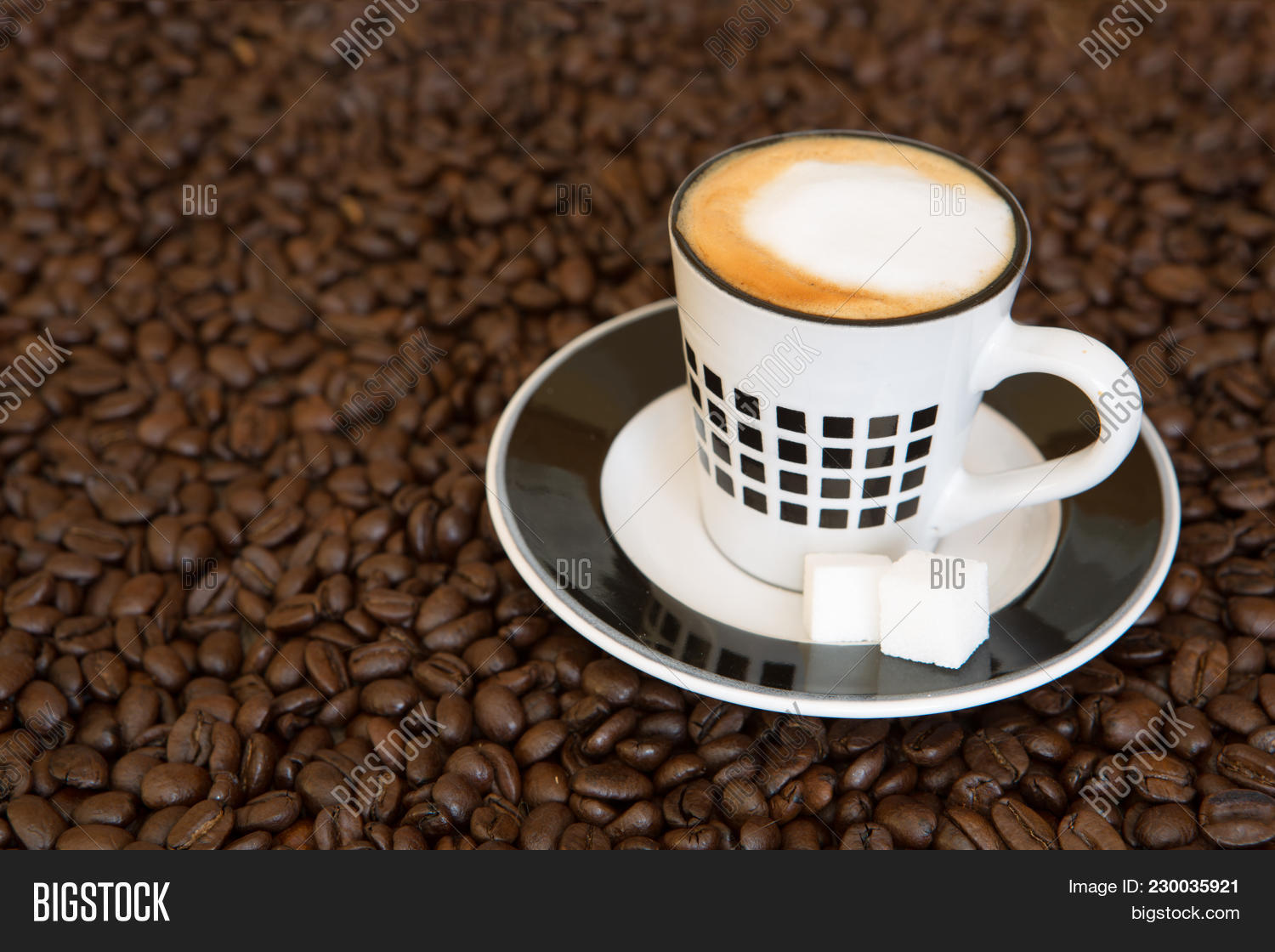 espresso beans roasted coffee powerpoint template - espresso beans espresso beans roasted coffee powerpoint template - espresso beans, Coffee Presentation Template, Presentation templates