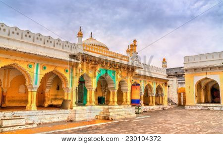 Dargah Of Sheikh Zainuddin Khuldabad In Khuldabad - Maharashtra, India.
