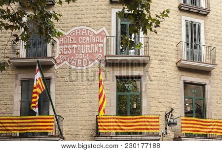 Barcelona,spain-august 31,2015: Gran Hotel Central Restaurant Del Jardi, Founded In 1860, Gothic Qua