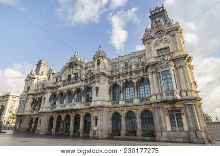 Barcelona,spain-september 7,2015: Architecture, Building In Port, Edificio De La Junta De Obras Del 
