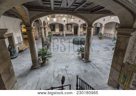 Barcelona,spain-december 28,2015: Ancient Courtyard, Pati Manning,eighteen Century,cultural Center,c