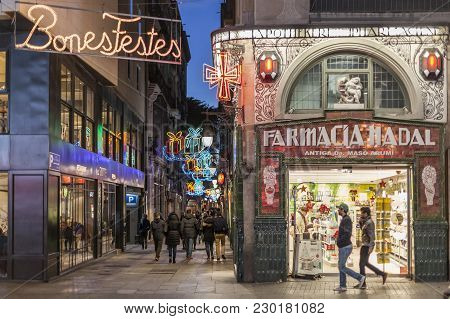 Barcelona,spain-january 6,2016: La Rambla, Street View Scene, Christmas Decoration, Barcelona.