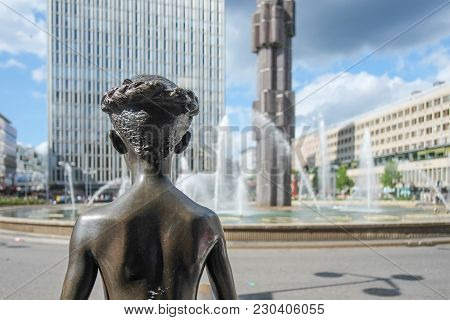 Stockholm, Sweden - August 4, 2012: Sergel Square And Sergel Fountain During Summer In Stockholm. Th