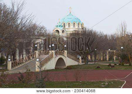 Landscape In The Garden Named After Karayev In Winter In The Resort Town Of Evpatoria, Crimea, Russi