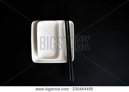 Minimalistic Table Set