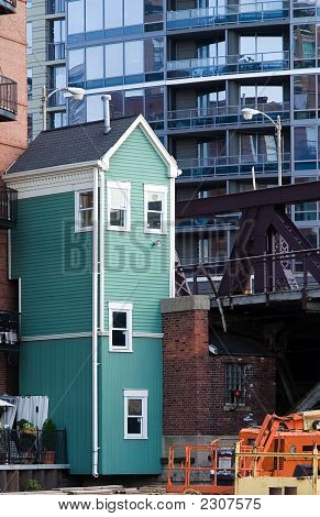 Gamle Bridgehouse