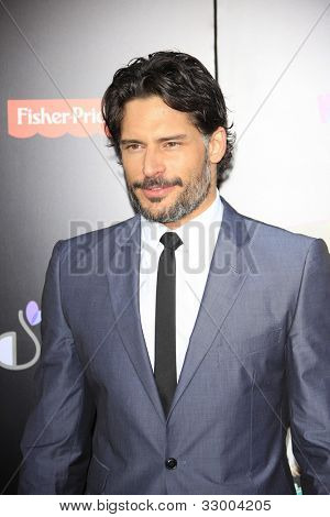 LOS ANGELES - 14 maggio: Joe Manganiello alla premiere di 'Che cosa per aspettarsi quando vi aspettate' tenuto