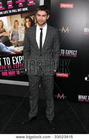 LOS ANGELES - 14 maj: Chace Crawford ankommer til 