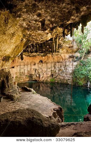 Calcare Cenote Zaci Messico Valladolid penisola dello Yucatan