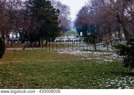 Winter Scene In Cismigiu Park Bucharest. Cismigiu Gardens Located In Downtown Bucharest, Romania