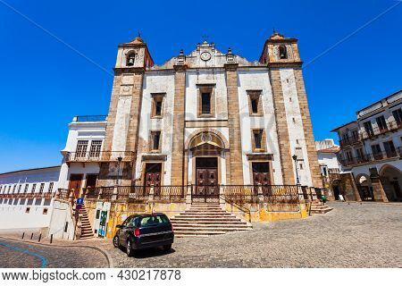 Church Of Santo Antao Or Igreja De Santo Antao Is A Catholic Church At Praca Do Giraldo Square In Ev