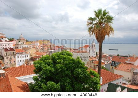 Vista su Lisbona