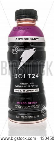 Winneconne, Wi -20 August 2021:  A Bottle Of Gatorade Bolt 24 Drink On An Isolated Background