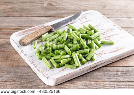 Green Bean Slices For Green Bean Salad. Step By Step Recipe. Healthy Salad