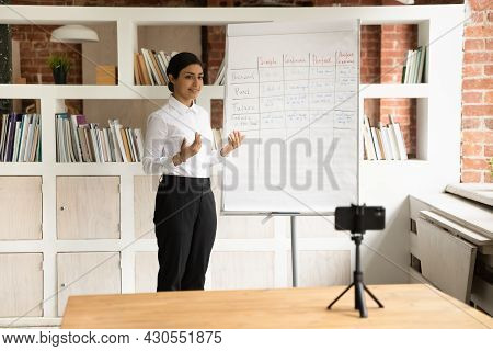 Indian Woman Teach English Grammar Recording Webinar Class On Cellphone