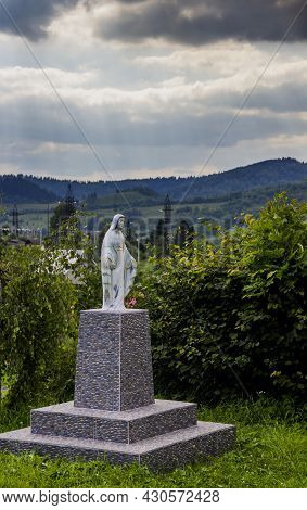 Statue Of Virgin Mary
