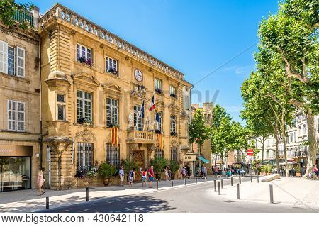 Salon De Provence, France - June 26,2021 - View At The Town Hall Of Salon-de-provence. Salon Is A Co