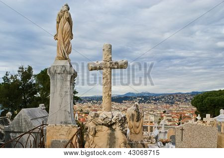 Il cimitero di Nizza
