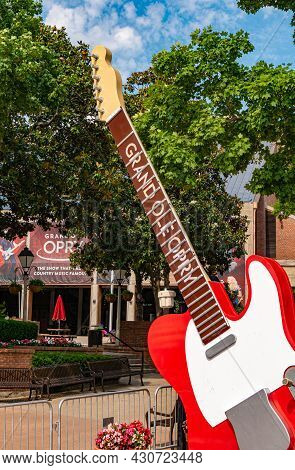 Huge Guitars At Grand Ole Opry - Nashville, Tennessee - June 15, 2019