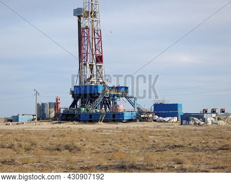 Drilling Rig In The Steppe. Kazakhstan. Mangistau Region. 10 September 2019 Year. Mangistau Region.