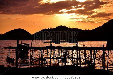 Sunset at Fishermen Village