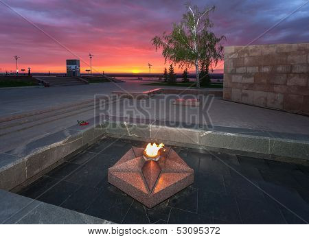 Samara, Russia - May 6: The Eternal Flame In The Memorial Complex On The Sunset On May 6, 2013 In Sa
