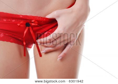 Hand und Hüften jungen Frau