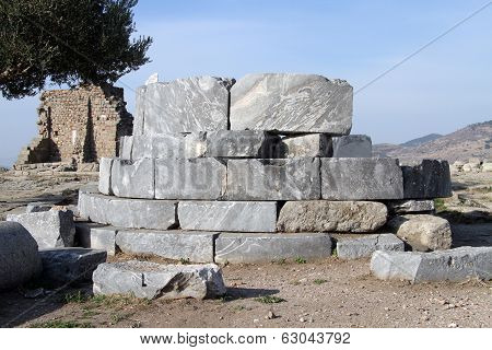 Round Temple