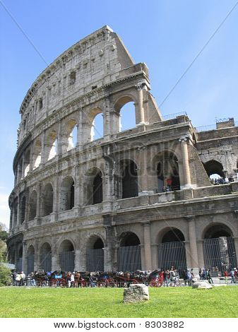 Roma: Le rovine del Colosseo romano antico