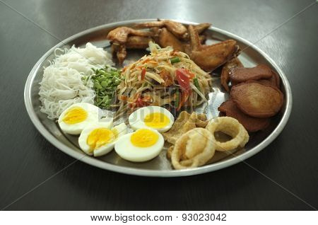 Set of Papaya Salad in tray