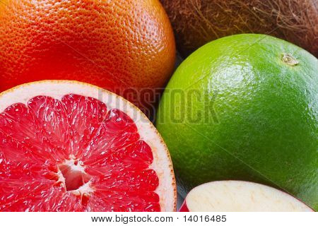 Frutti tropicali maturi