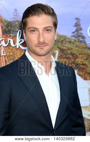 LOS ANGELES - JUL 27:  Daniel Lissing at the Hallmark Summer 2016 TCA Press Tour Event at the Private Estate on July 27, 2016 in Beverly Hills, CA