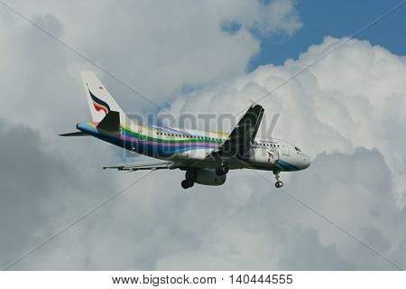 Hs-pgy Airbus A319-100 Of Bangkok Airway.