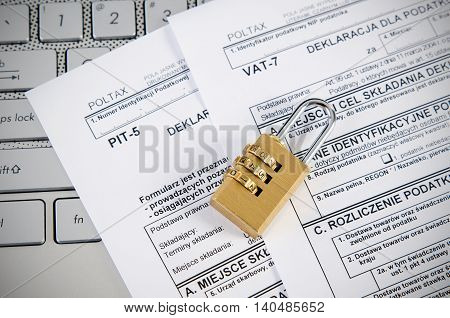 Tax Office Controls Business Through The Internet