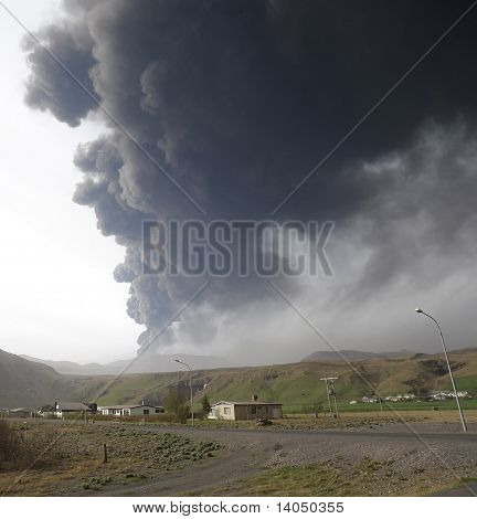 Nube di cenere Islanda in cielo